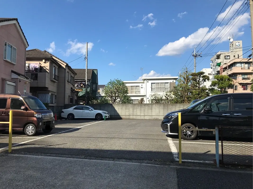 足立区保塚町　月極駐車場